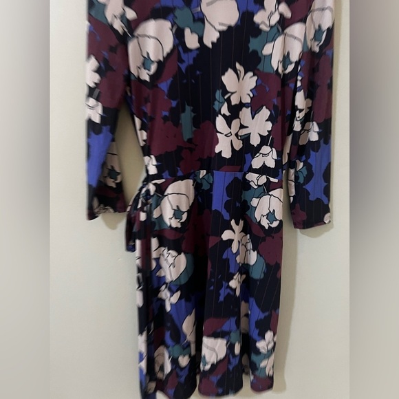 SABIE small Dress Faux Wrap Muted Purple Blue Gray Green Floral Jersey A Line - Picture 8 of 10
